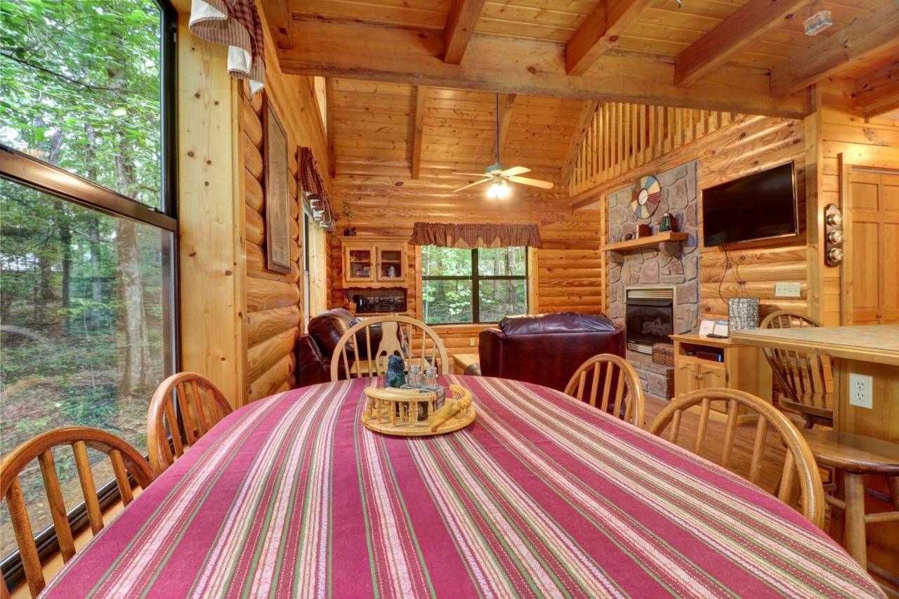 Friendly Bear Cabin 비둘기 포지 외부 사진